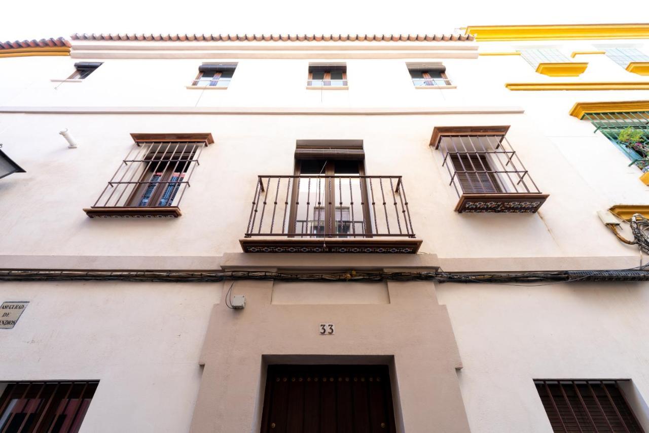 Holi-Rent Gonzalez Cuadrado Apartment Sevilla Bagian luar foto